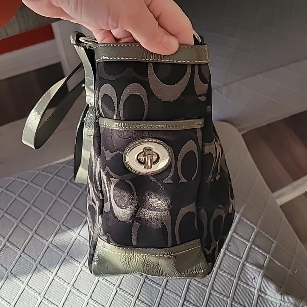 Coach Optic Signature Gallery Bag Purse Tote F13762 VINTAGE